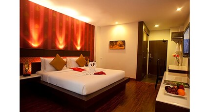 Suvarnabhumi Suite Hotel - Suvarnabhumi Airport, Bangkok Room Type - Deluxe Double Room Suvarnabhumi Suite Hotel - Suvarnabhumi Airport, Bangkok Room Type - Deluxe Double Room