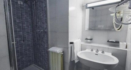 Ostello Bello Genova Room Type - Bed in 5 Bed Mixed Dorm