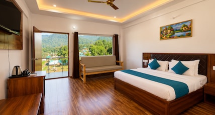 Wild Vista Marchula Resort Room Type - Premium Room with Mountain View & Pool View Wild Vista Marchula Resort Room Type - Premium Room with Mountain View & Pool View