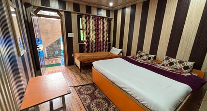 Hotel Priya Room Type - Four bed