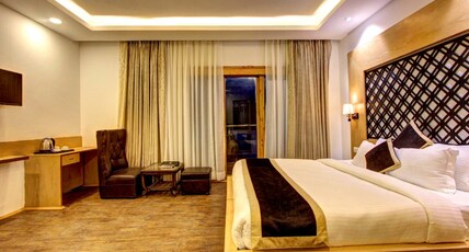Hill County Resort Room Type - Grandeur Room (Hemta Peak Balcony) - Luxury Room