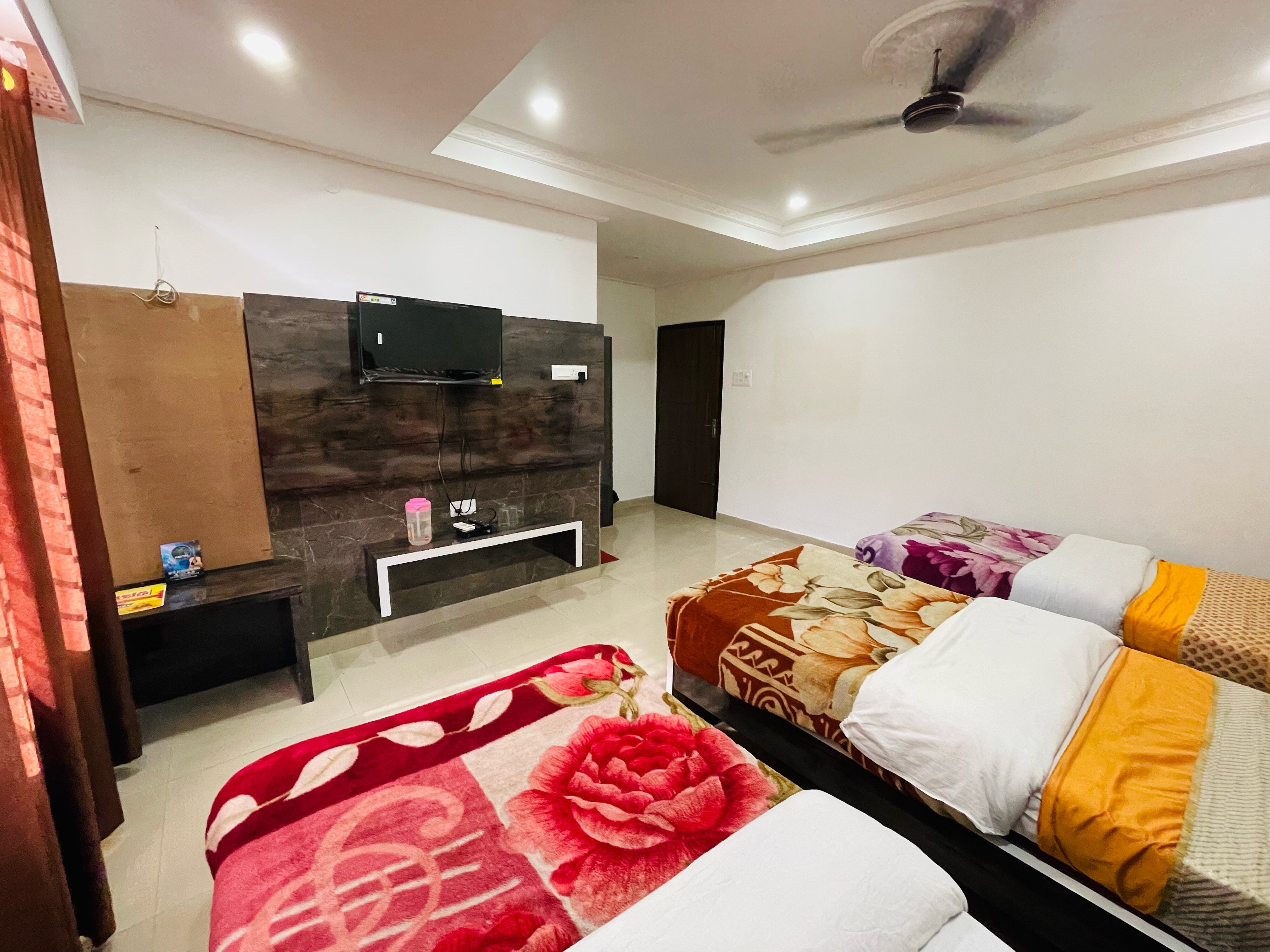 Hotel Gouri - Tap to explore photos