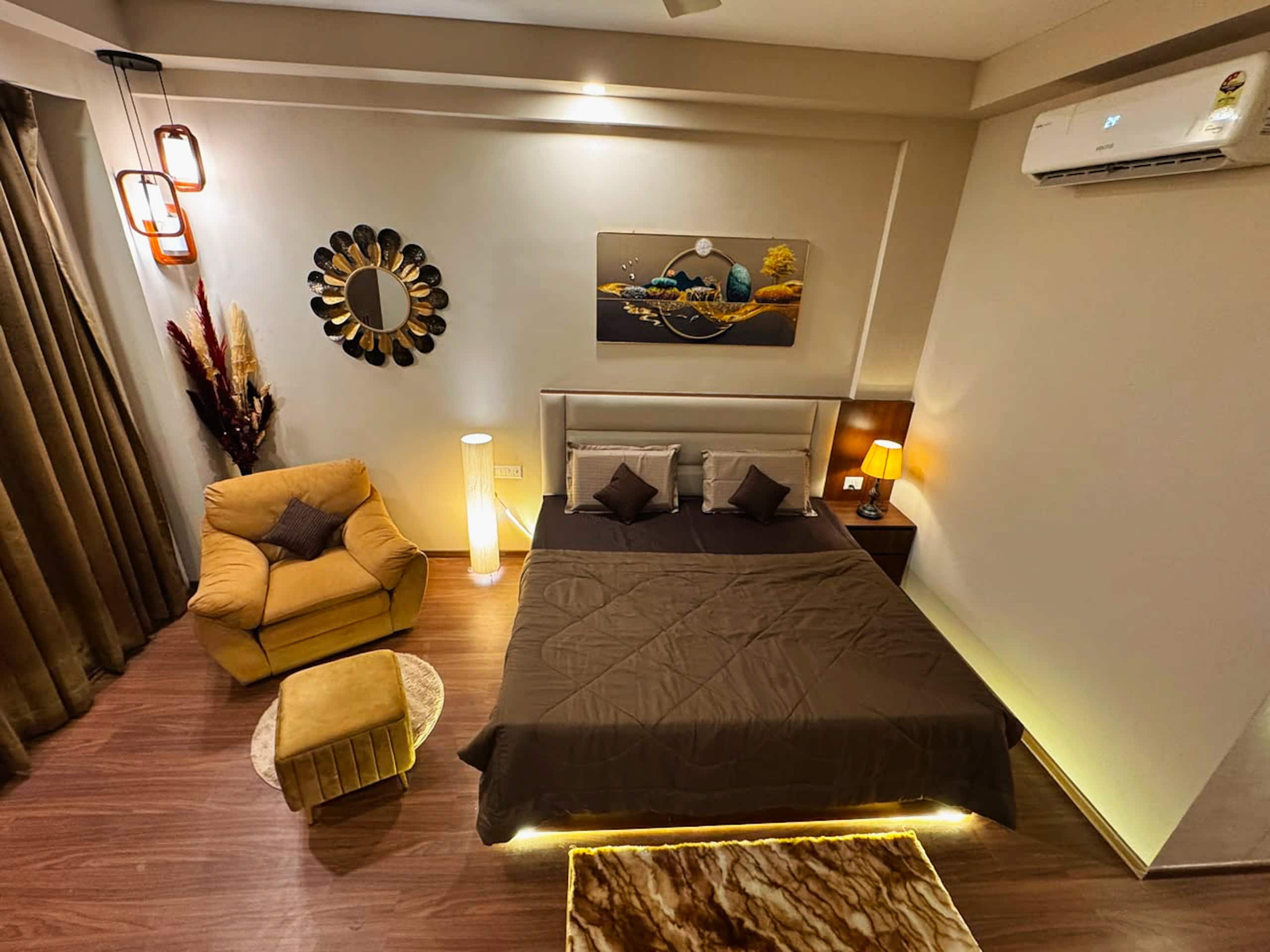 D Haven Near Expo Mart Greater Noida - Tap to explore photos