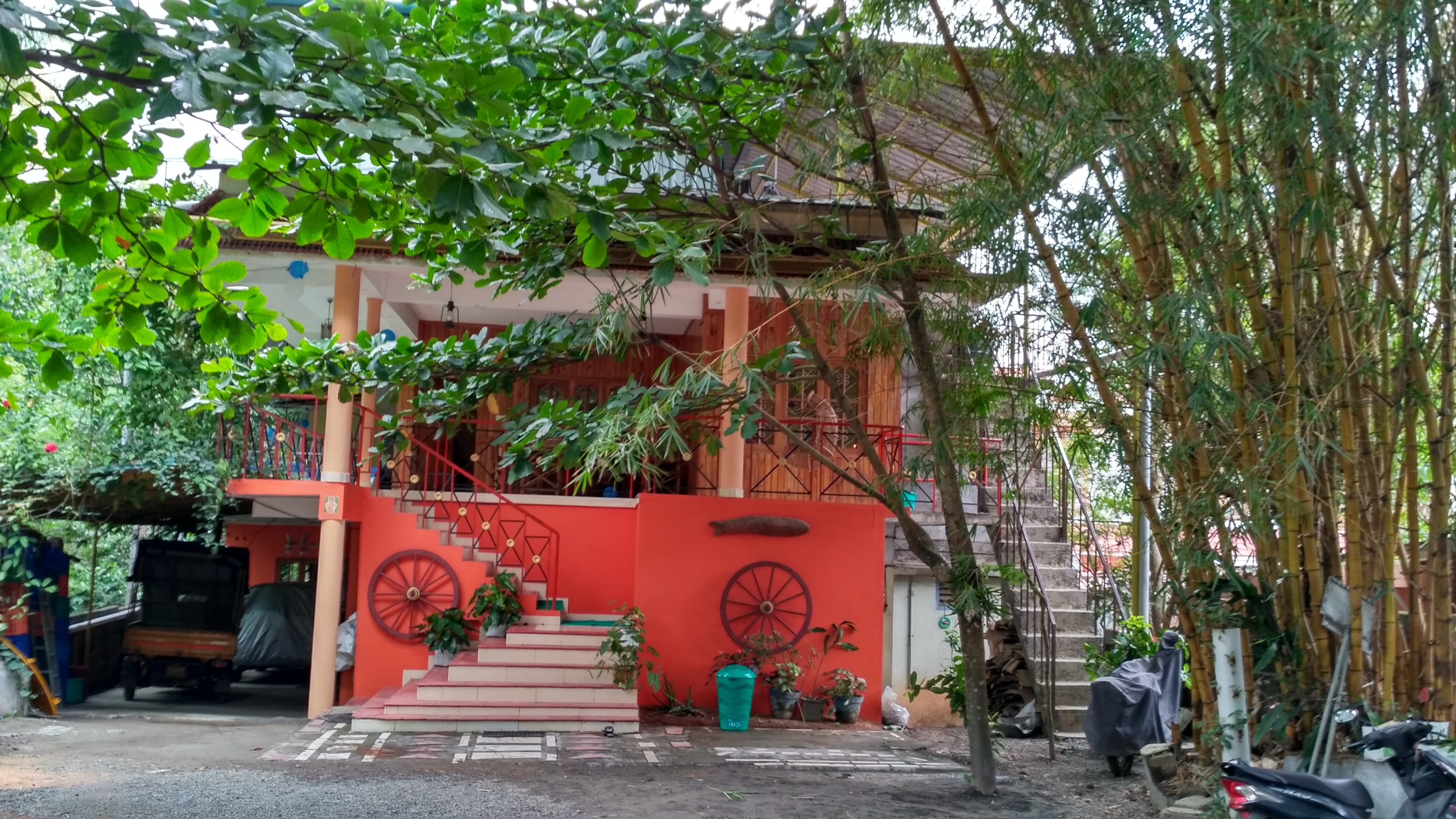Periyar Seven Hills Homestay - Tap to explore photos