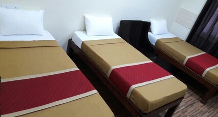 Hotel City Comfort Room Type - Deluxe Triple Bed Room