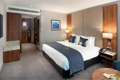 Crowne Plaza London Heathrow T4