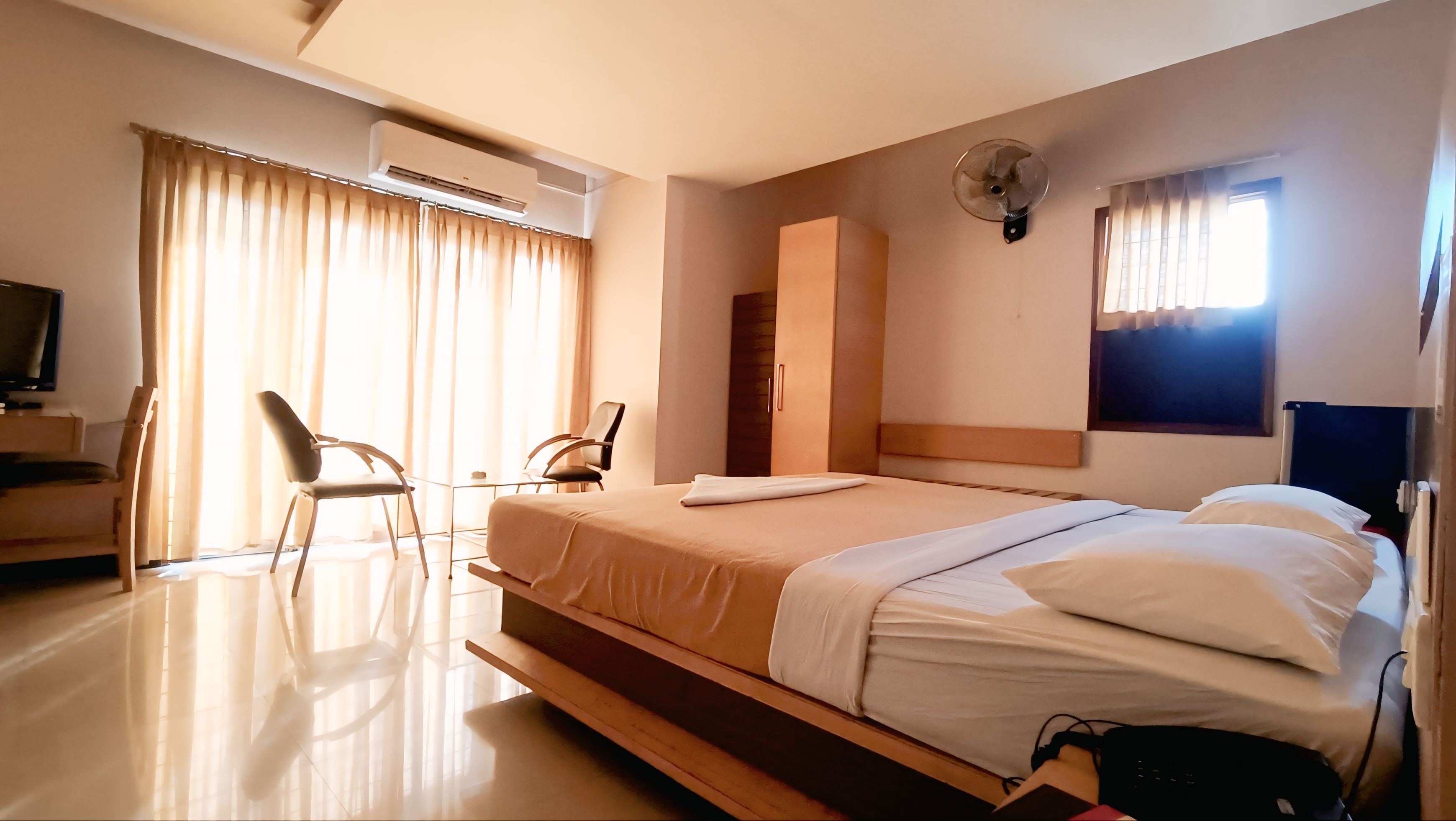 Hotel Bala Regency - Tap to explore photos