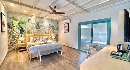 Manu Maharani Resort Room Type - Executive Room with Jacuzzi