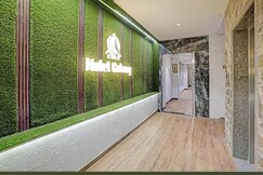 Hotel Galaxy.