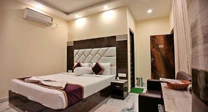 Elegant Beach Resort & Spa Room Type - Diamond Room with Sea View