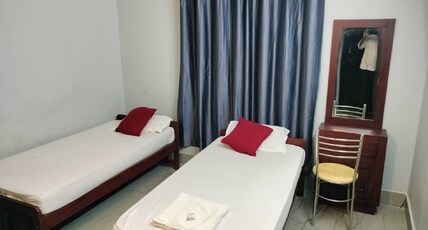 Everest Lodge Room Type - Standard Non AC