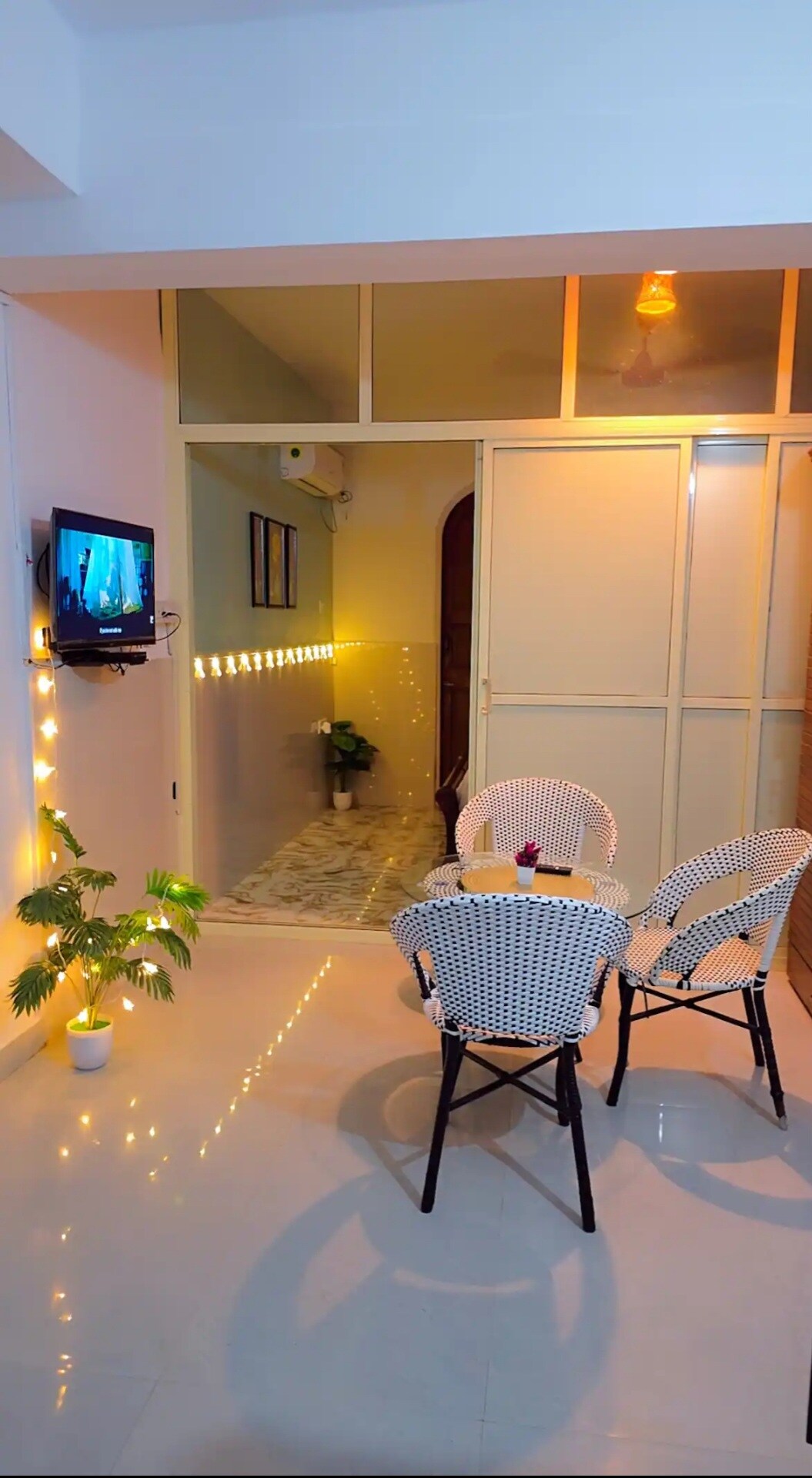 3 BHK With Courtyard Near Candolim Beach, Noth Goa - Tap to explore photos
