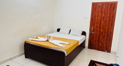 KAUSTHUBHA  RESIDENCY Room Type - DELUX ROOMS