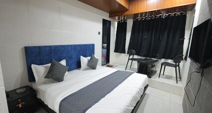 Hotel Tree Room Type - Deluxe Room