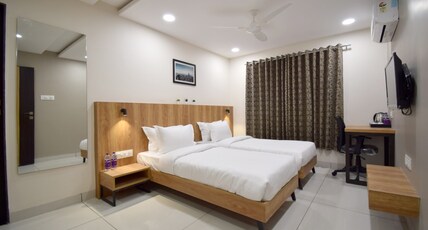 BLUE BELLS Room Type - Plush Twin Beds