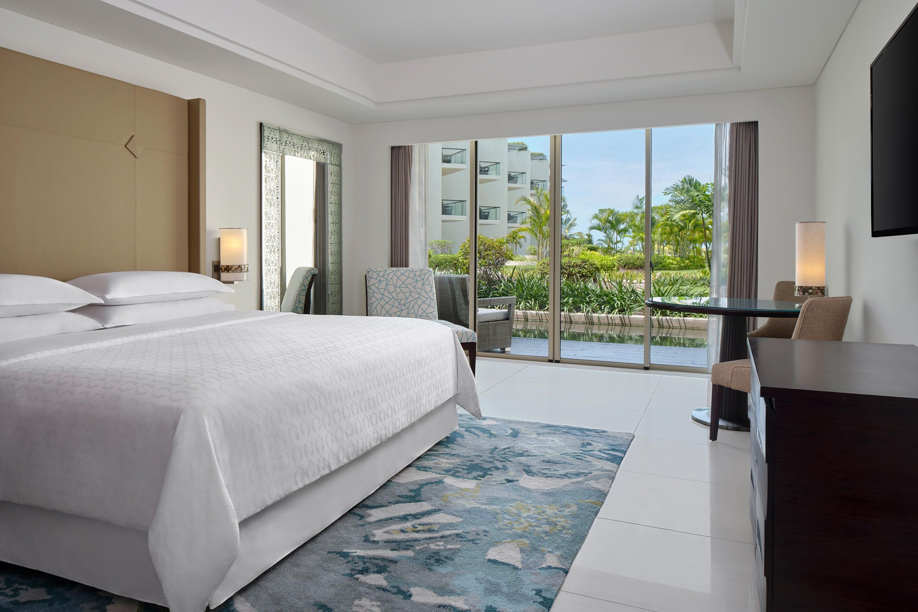 Sheraton Bali Kuta Resort - Tap to explore photos
