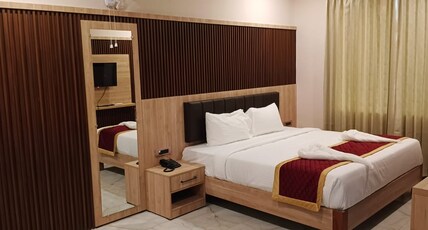 ANNAMALAI GRAND Room Type - Deluxe AC