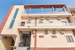 Hotel RK Residency Near Banke Bihari Mandir