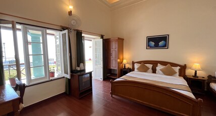 Sansa by the Woods - Manor & Spa Room Type - Asraya- Lawn View
