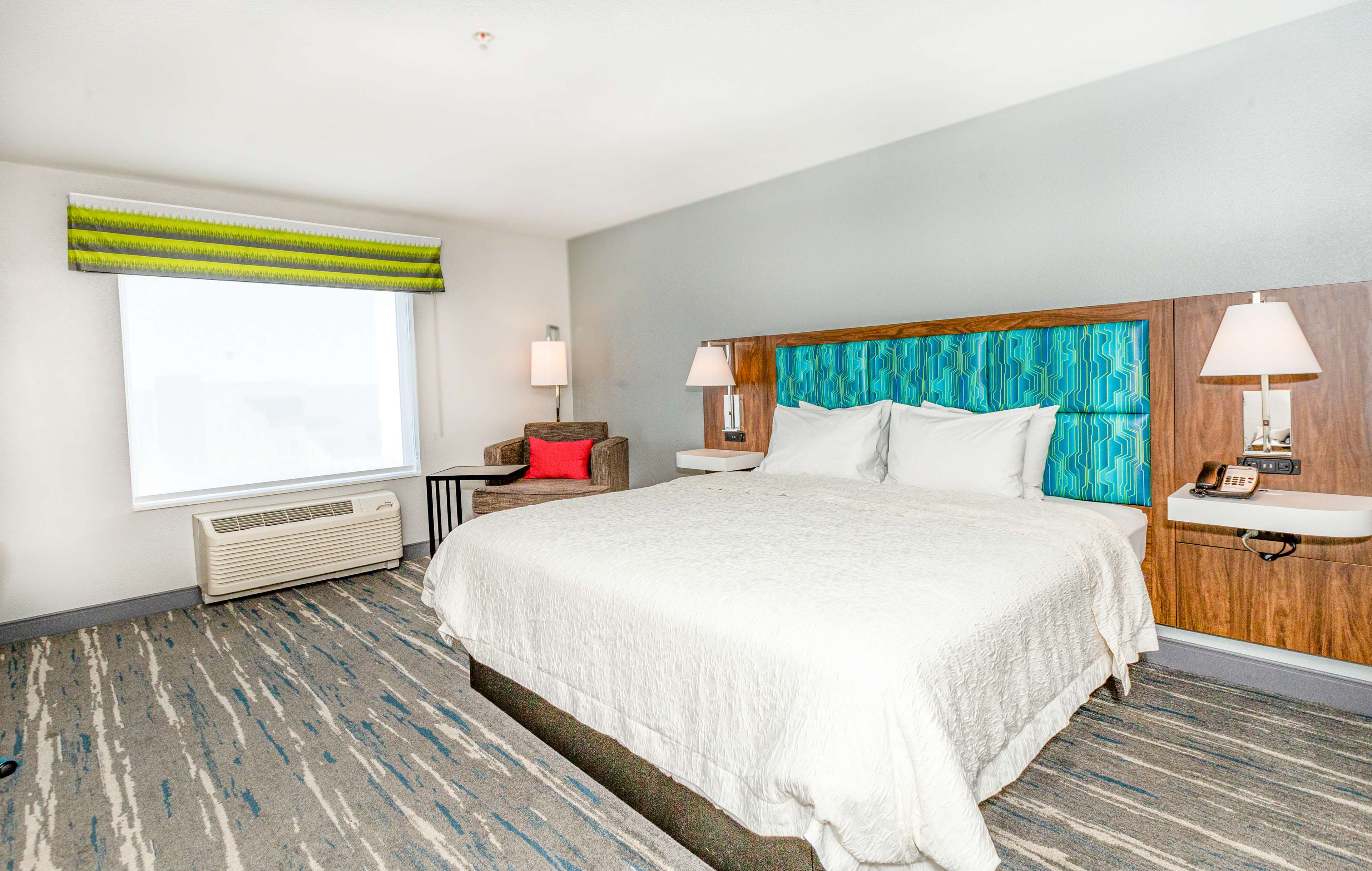 Hampton Inn & Suites Fort Worth-West-I-30 - Tap to explore photos