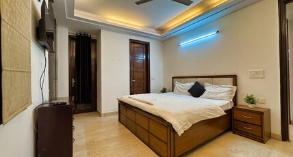 Luxury Flat in Saket 2BHK | Best Stay South Delh Room Type - Premium Apartment in saket