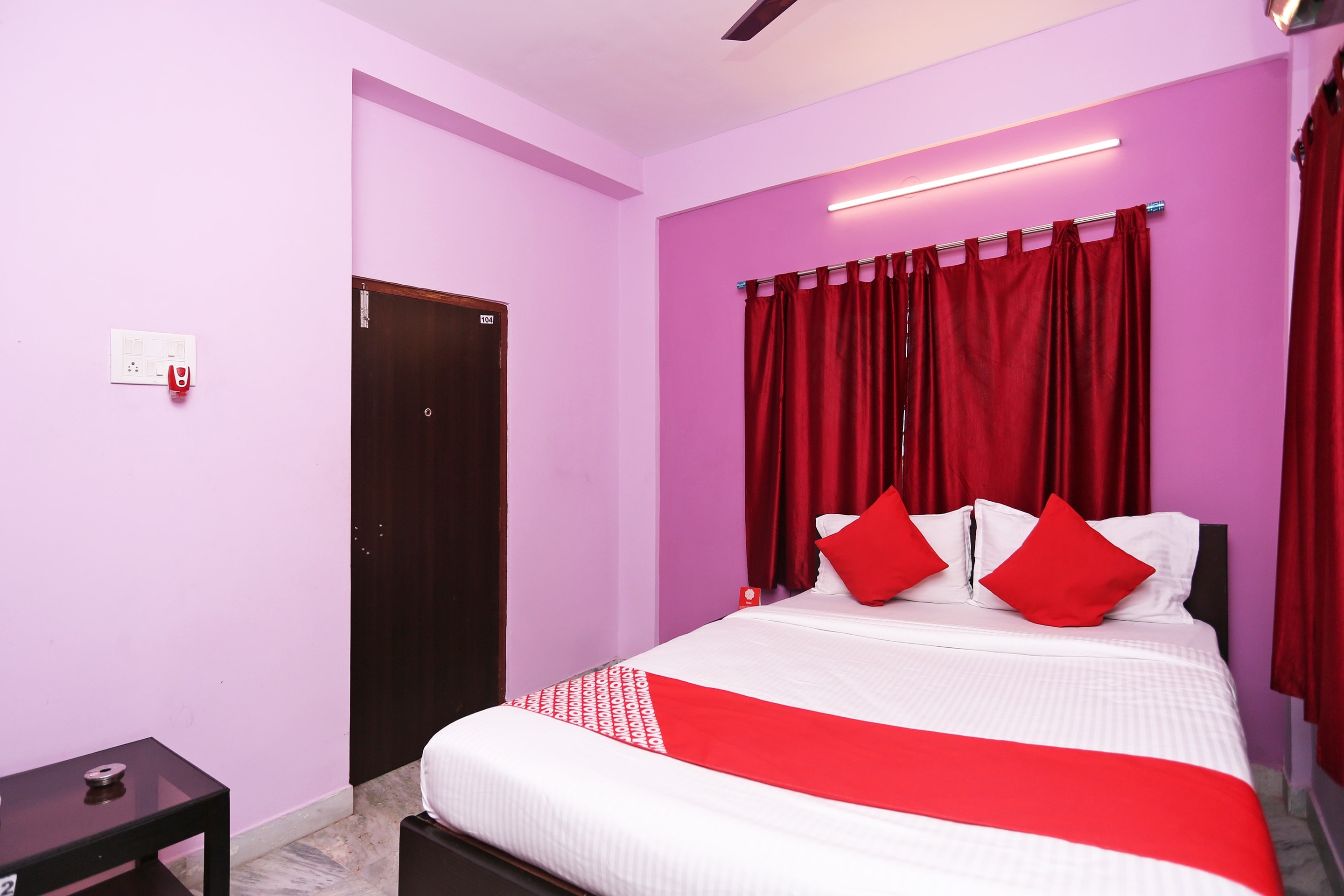 Hotel O Jams Guest House - Tap to explore photos