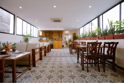 Atithi Hotel And Apartment