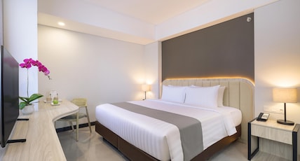 Royal Regantris Kuta Room Type - Superior Double Room No Bathub (Newly Renovated) Royal Regantris Kuta Room Type - Superior Double Room No Bathub (Newly Renovated)