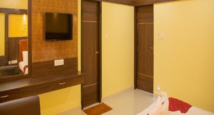 Sri Baalaaji Grand Room Type - Grand suite with Living Room