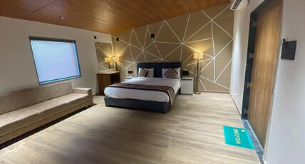 Vanbhoomi Room Type - Luxury Room with Private Splash Pool Vanbhoomi Room Type - Luxury Room with Private Splash Pool