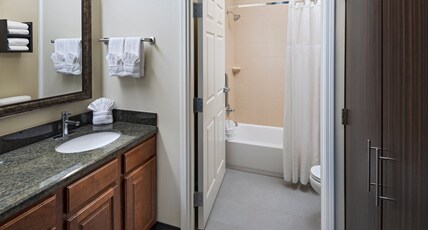 Staybridge Suites AUSTIN NORTHWEST Room Type - 2 Double 1 Bedroom Suite