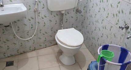 Boopathy Residency Room Type - Standard Double Bed Non AC