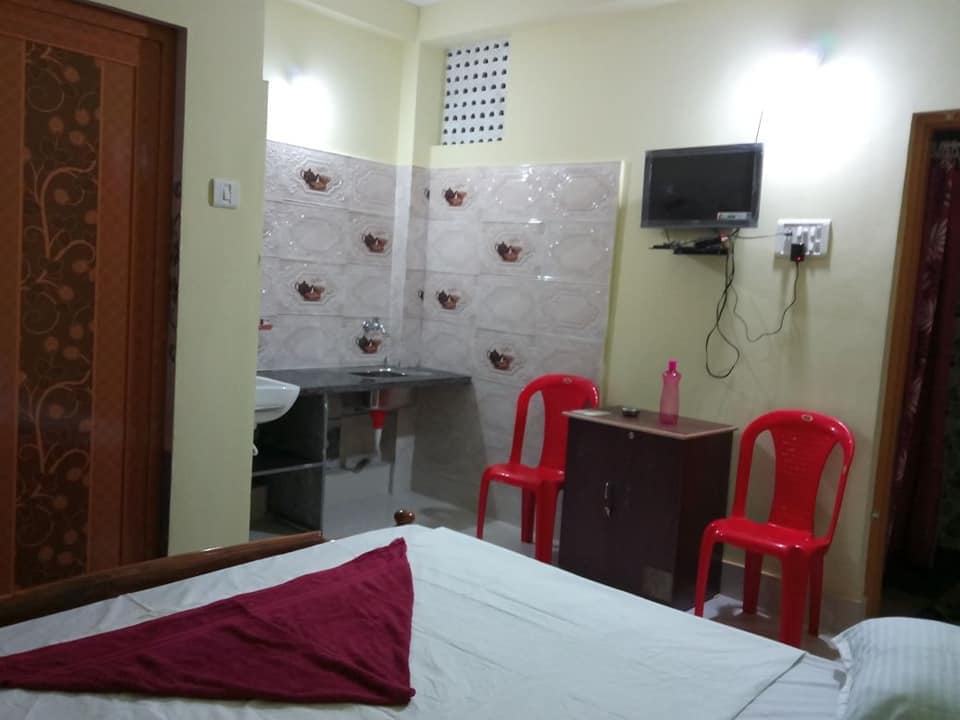 Hotel Blue Waves - Tap to explore photos