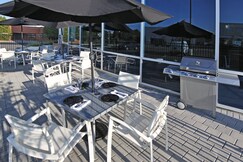 Holiday Inn Express Hotel & Suites Toronto - Markham