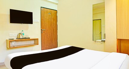 Super Collection O Pune Nagar Road Viman Nagar Formerly Ananta Sagar Room Type - Classic with Twin Bed