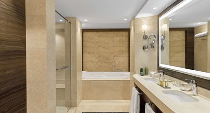 Ramses Hilton Room Type - KING EXECUTIVE CORNER NILE