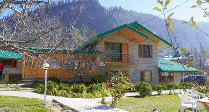 Persimmon Farmstead Room Type - 2 Bedroom Cottage with Mountain View