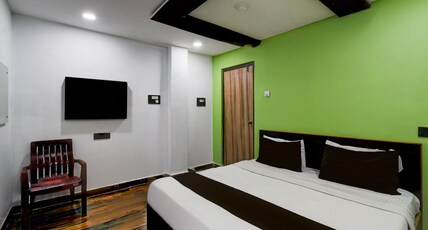Collection O Warangal City Centre Formerly Srikara Grand Room Type - Classic