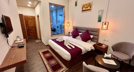 Hotel Heaven Bliss Room Type - Premium Rooms