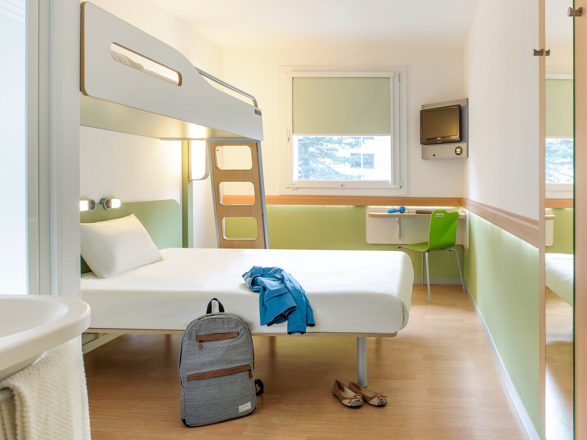 ibis budget Bern Expo - Tap to explore photos