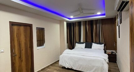 Hotel Bliss Zirakpur Room Type - Super Deluxe