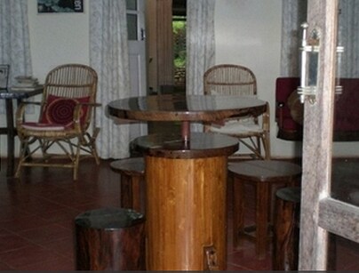 Mango Tree Bunglaow - Tap to explore photos