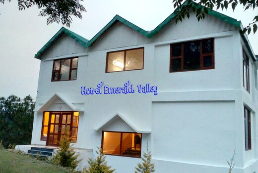 Hotel Emerald Valley