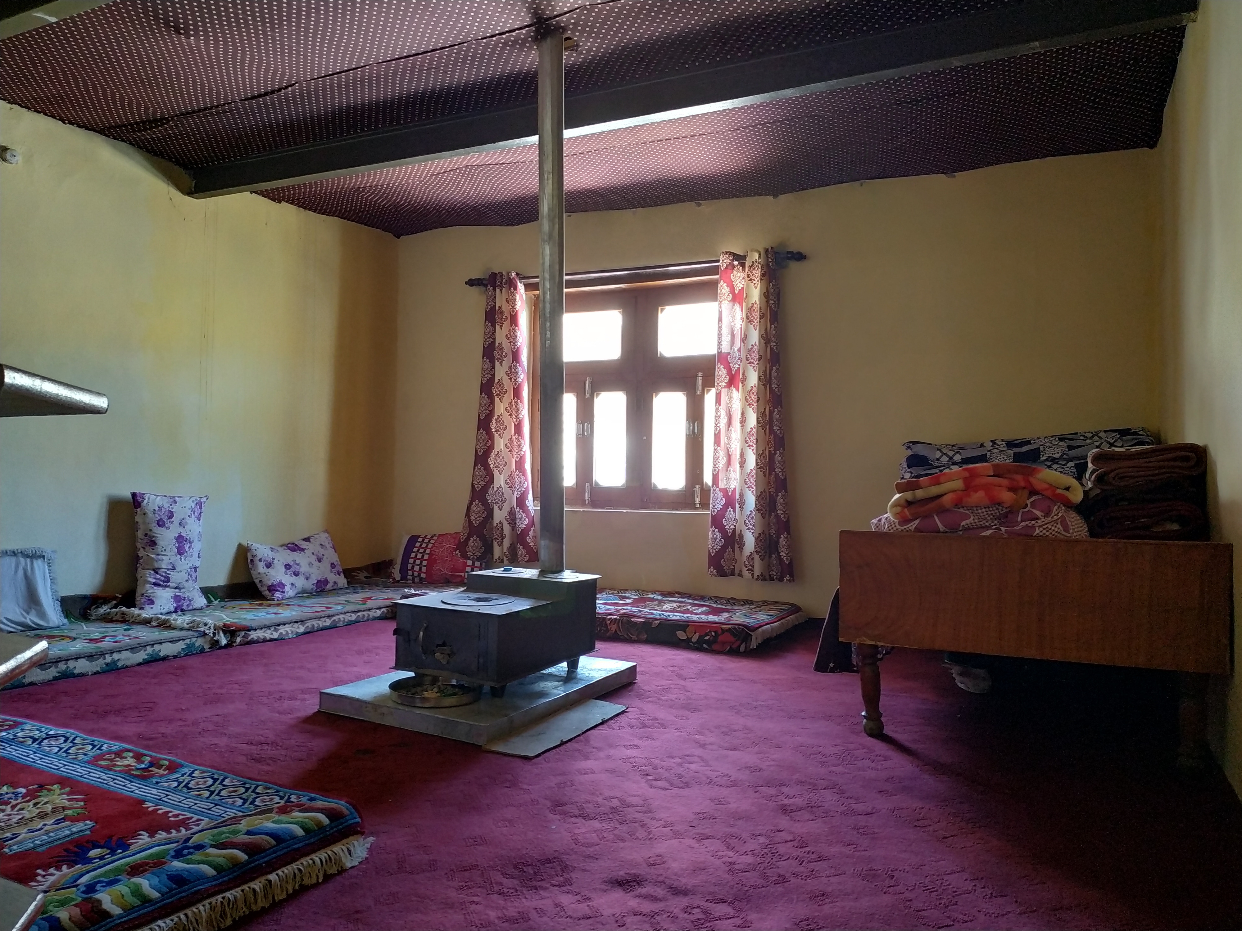 Deshek homestay | Dorms & Private Rooms - Tap to explore photos
