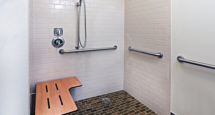 Candlewood Suites San Angelo Room Type - 1 Queen Studio Ste Comm Access Roll Shwr