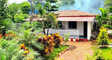 Sunshine Lake Resort Room Type - Deluxe Lake View Room with Balcony
