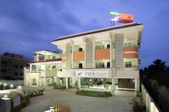 Photos of Hotel Vels Court 