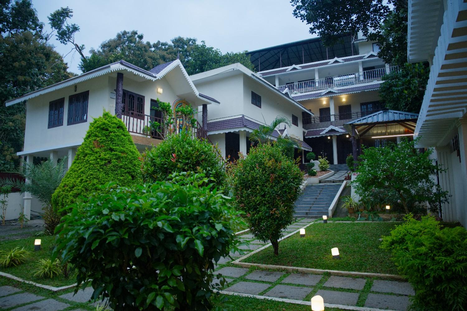 Periyar Nest Resort - Tap to explore photos