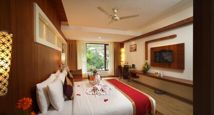Amber Dale Luxury Hotel and Spa Room Type - Sarga - Superior Room (AC)
