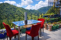 Mountain paradise homestay batashia loop